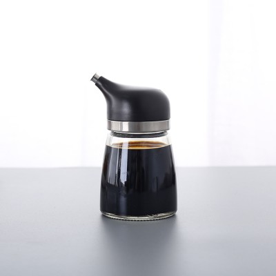 2020 new Cooking Olive Oil pourer  Bottles Penguin Shape Glass Olive Oil and Vinegar Cruet Sauce Dispenser Bottle