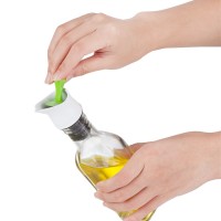 Leak-proof Lid designed for olive oil, Oil & Vinegar Nozzle